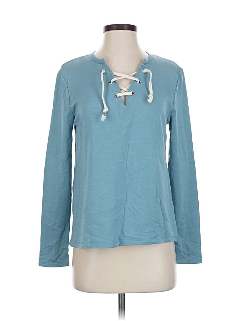 Click to view more detailed imagery on our partner's website Pre-owned Beyond Yoga Long Sleeve Top Teal Keyhole Neckline Tops In Blue
