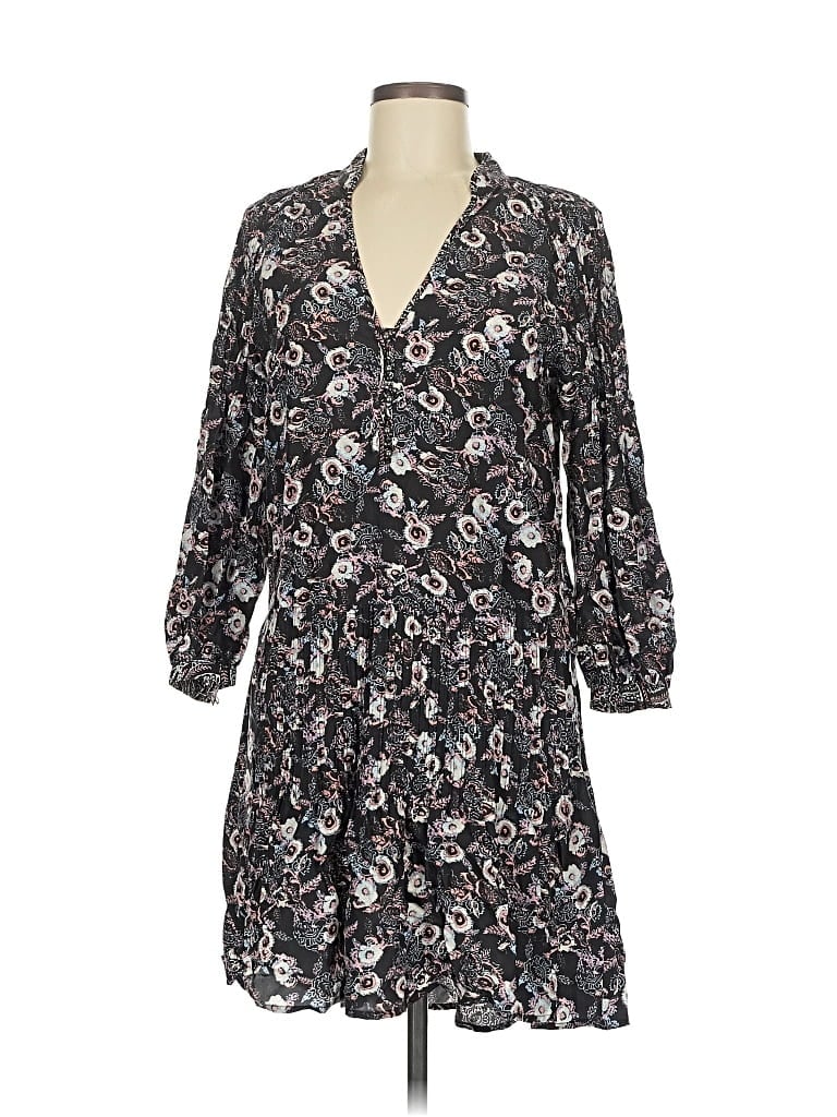 Click to view more detailed imagery on our partner's website Pre-owned Veronica Beard Casual Dress In Black