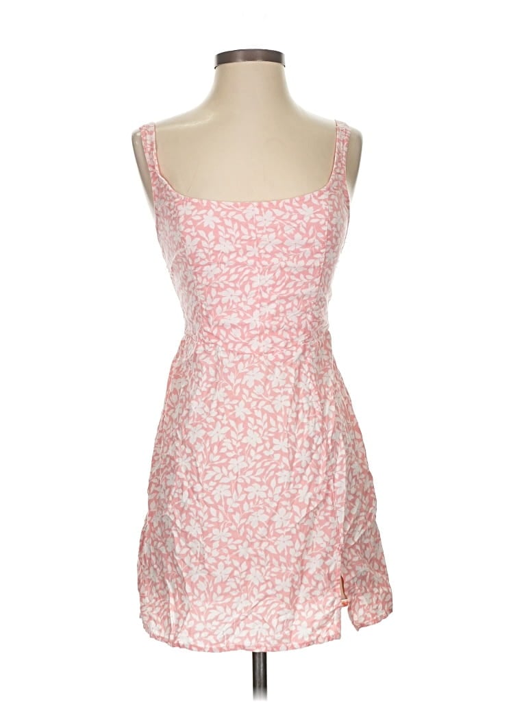 Click to view more detailed imagery on our partner's website Pre-owned Abercrombie & Fitch Cocktail Dress In Pink