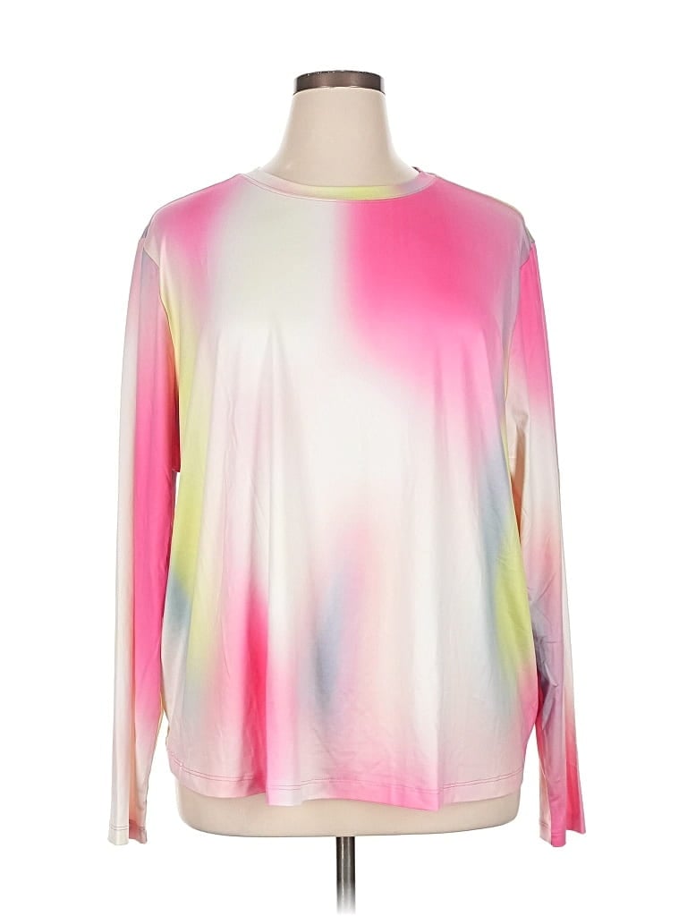 Click to view more detailed imagery on our partner's website Pre-owned Fabletics Long Sleeve T-shirt In Pink