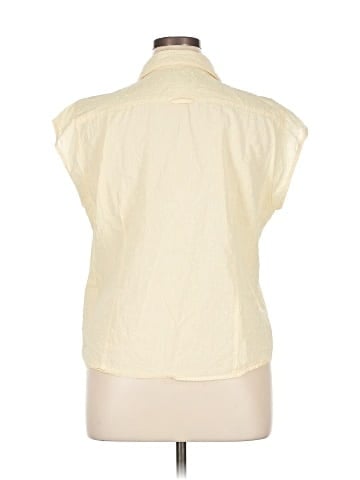 Woolrich Sleeveless Button-Down Shirt (view 2)