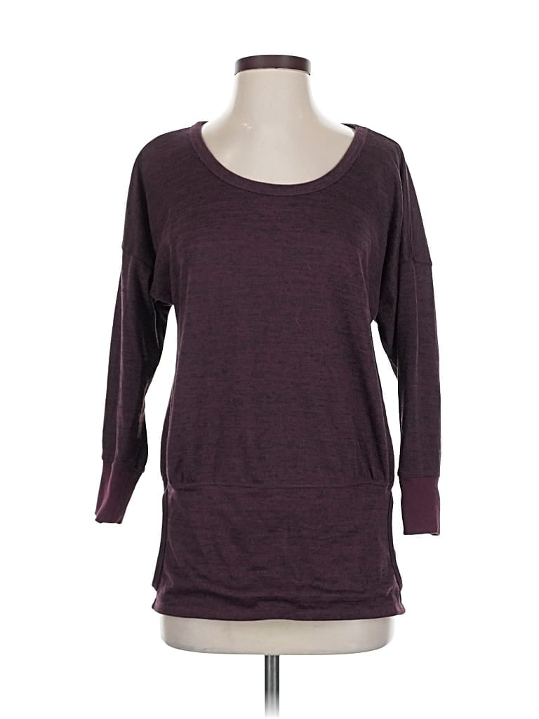 Pre-owned Athleta 3/4 Sleeve T-shirt In Burgundy
