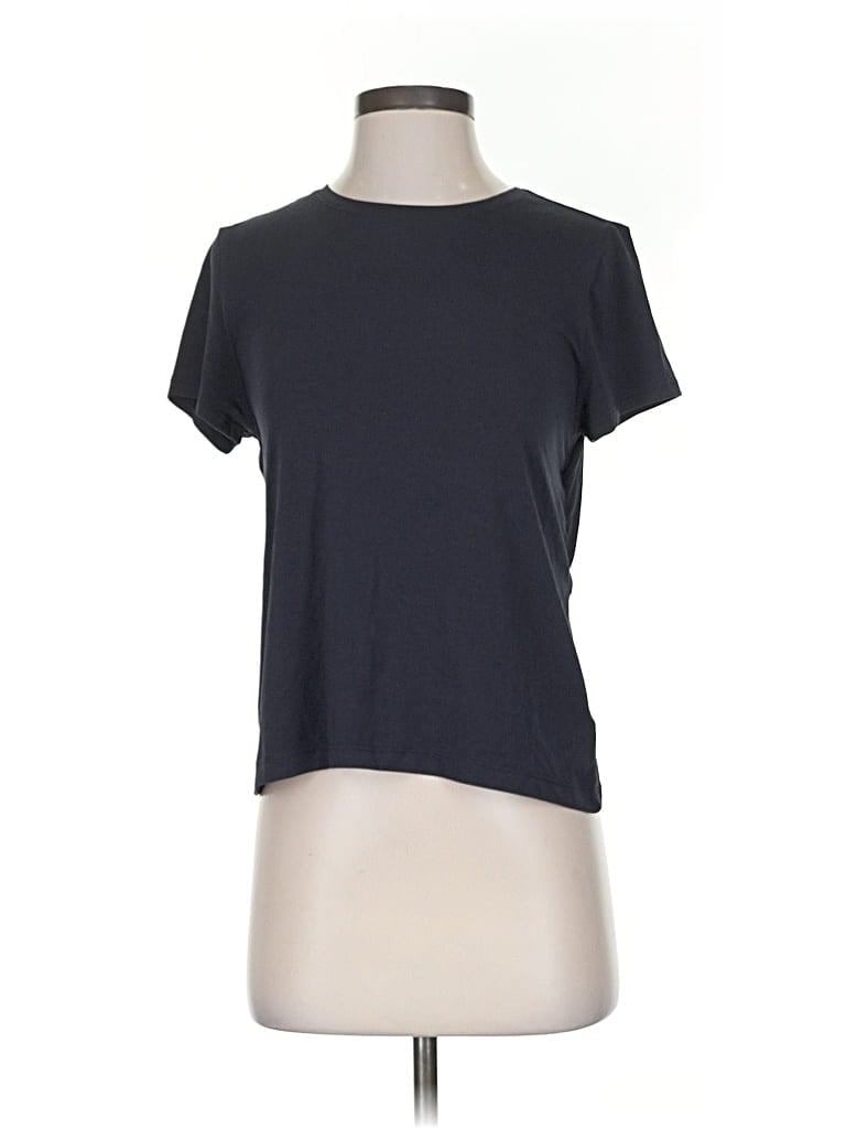 Click to view more detailed imagery on our partner's website Pre-owned Athleta Short Sleeve T-shirt In Gray