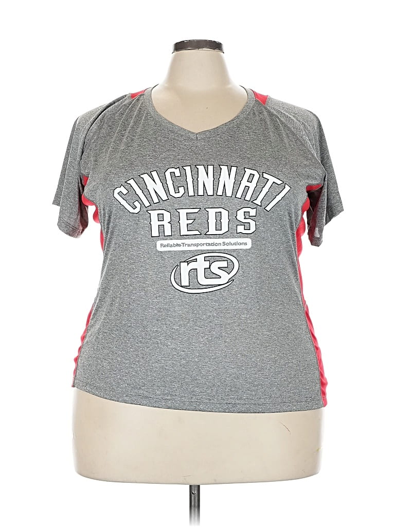 Click to view more detailed imagery on our partner's website Pre-owned Sport-tek Short Sleeve T-shirt In Gray