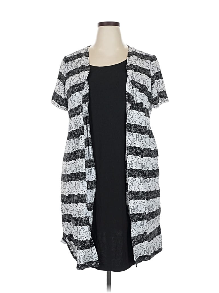 Click to view more detailed imagery on our partner's website Pre-owned Perceptions Casual Dress In Gray