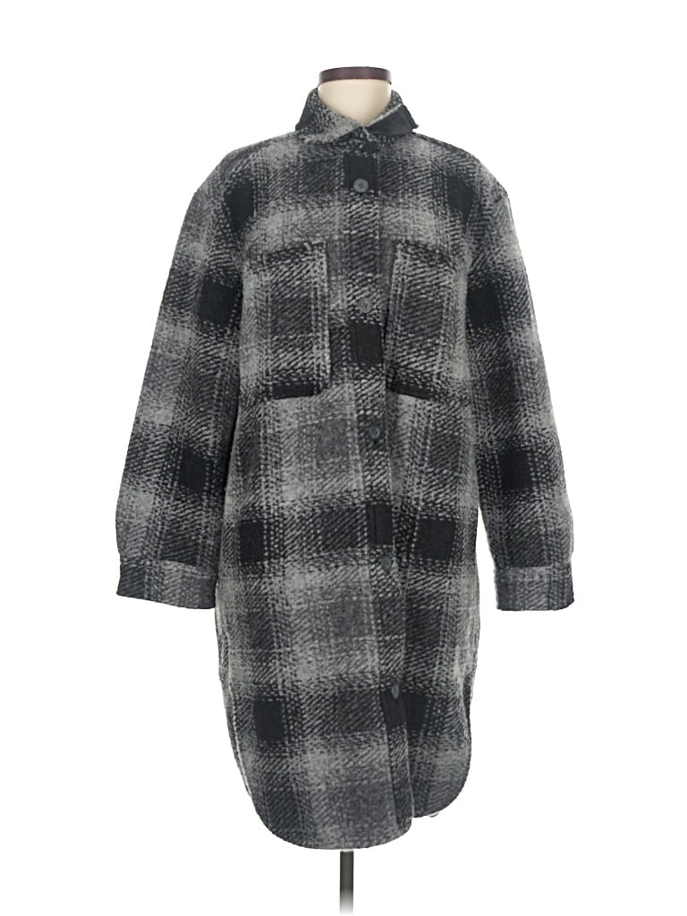 Click to view more detailed imagery on our partner's website Pre-owned Gap Coat In Gray