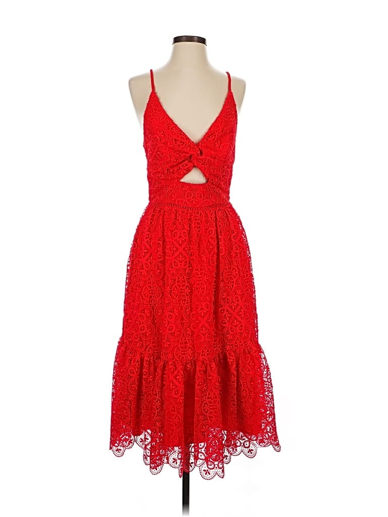 Click to view more detailed imagery on our partner's website Pre-owned ml Monique Lhuillier Cocktail Dress In Red
