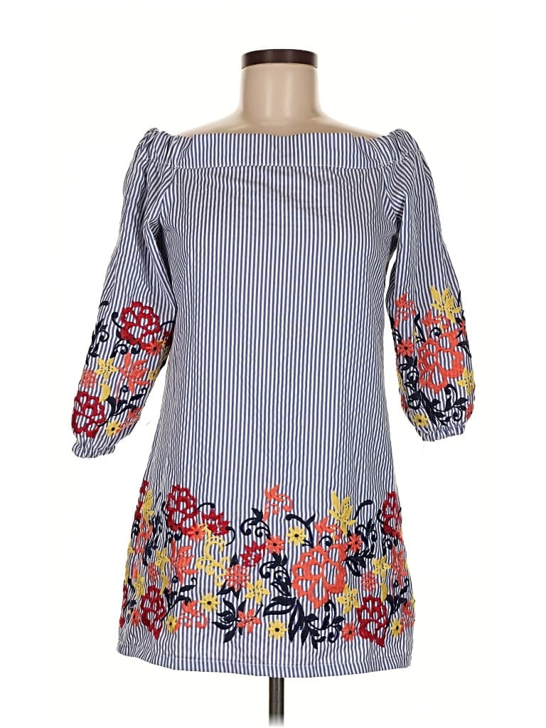 Pre-owned Romeo & Juliet Couture 3/4 Sleeve Blouse In Blue