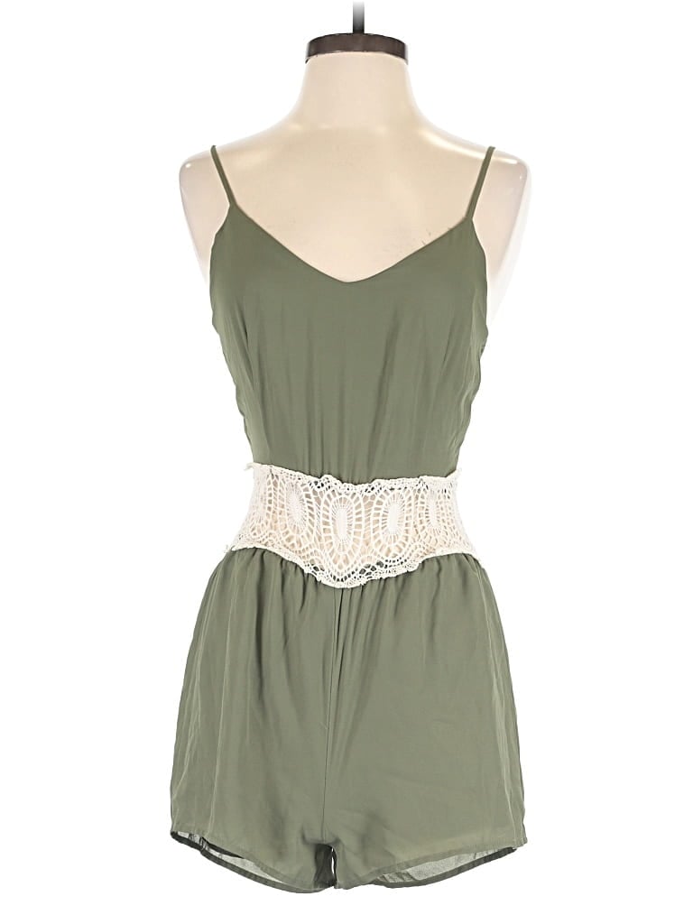 Pre-owned Rue21 Romper In Green