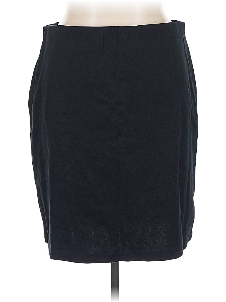 Pre-owned Old Navy Casual Skirt In Black