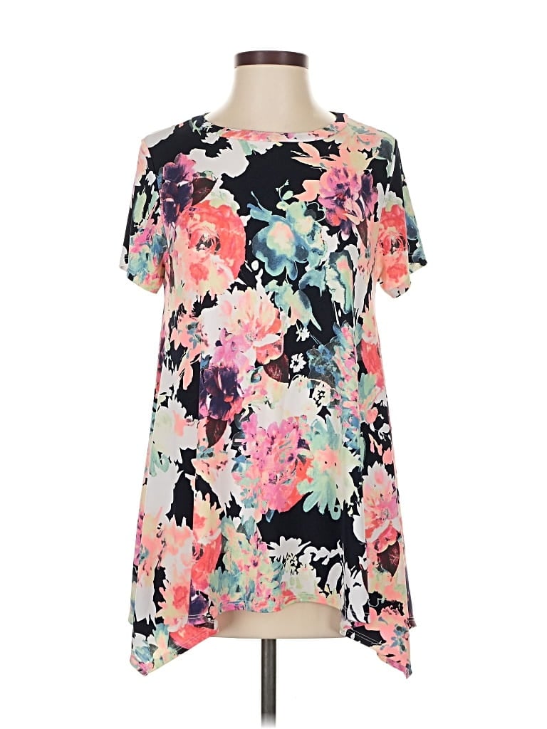 Click to view more detailed imagery on our partner's website Pre-owned Jodifl Short Sleeve Top Pink Floral Pattern Crew Neck Tops