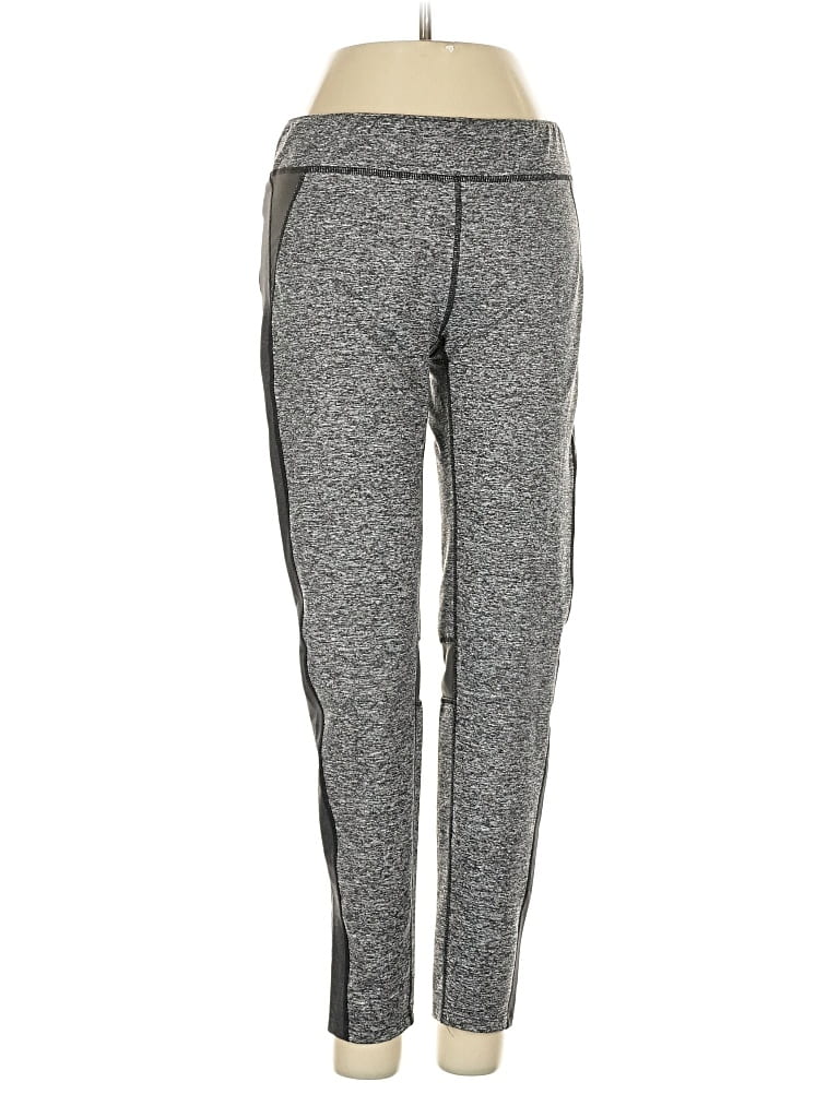 Click to view more detailed imagery on our partner's website Pre-owned Oiselle Active Pants In Gray