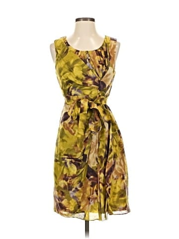 Quillaree Casual Dress (view 1)