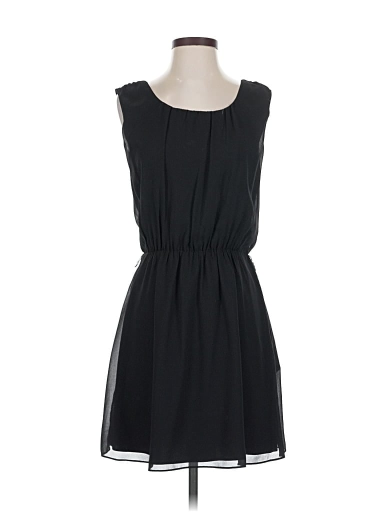 Click to view more detailed imagery on our partner's website Pre-owned Express Casual Dress In Black