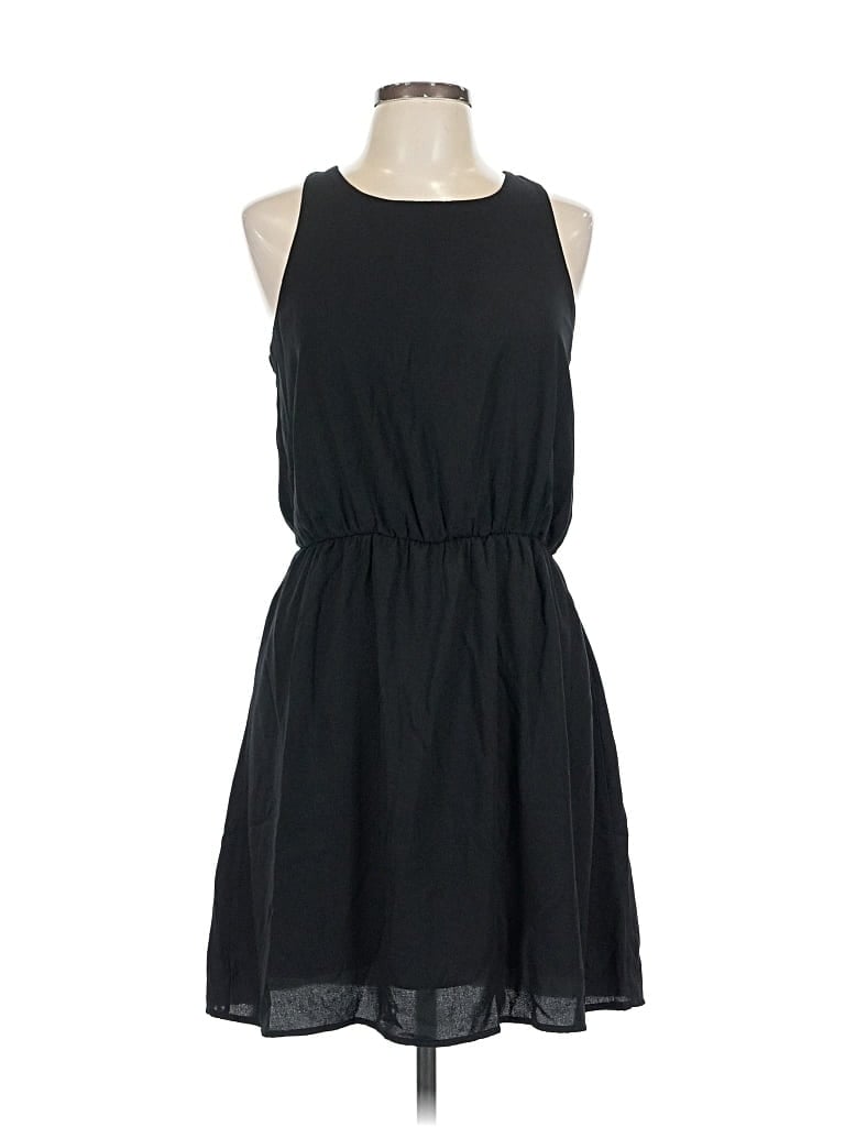Pre-owned Xhilaration Casual Dress In Black