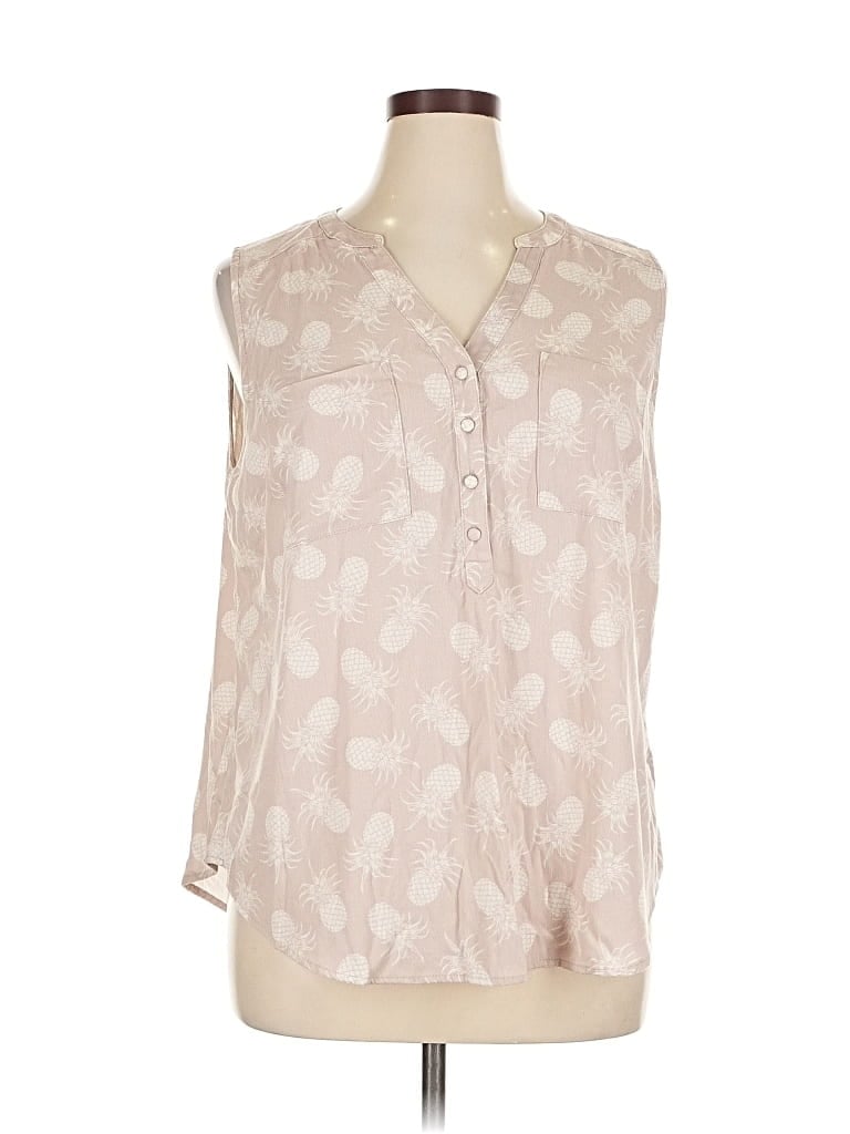 Pre-owned Torrid Sleeveless Blouse In White