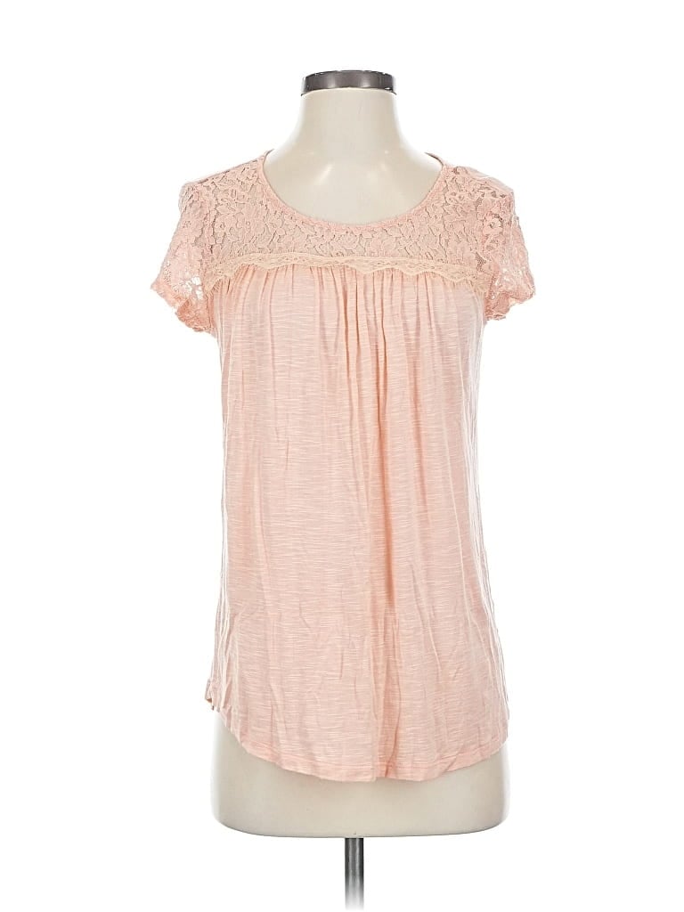 Click to view more detailed imagery on our partner's website Pre-owned Maurices Short Sleeve T-shirt In Pink