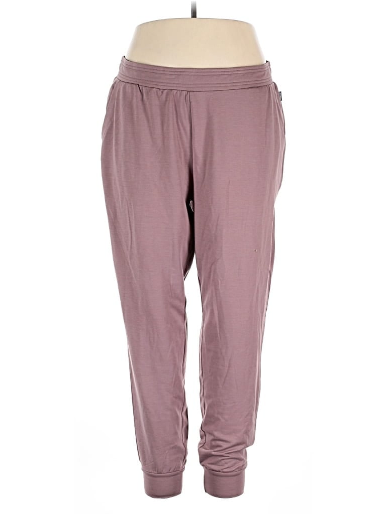 Click to view more detailed imagery on our partner's website Pre-owned Eddie Bauer Casual Pants In Purple