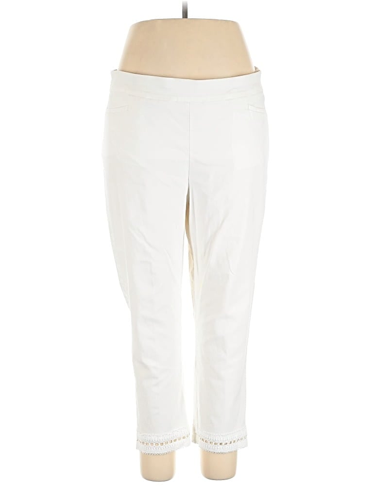 Click to view more detailed imagery on our partner's website Pre-owned Chico's Active Pants In White