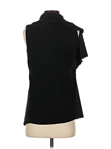Romeo & Juliet Couture Faux Fur Vest (view 2)