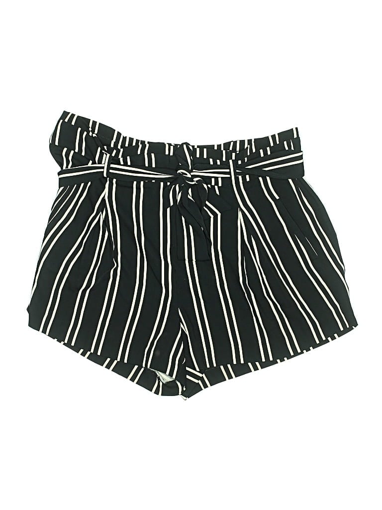 Pre-owned Torrid Shorts In Black