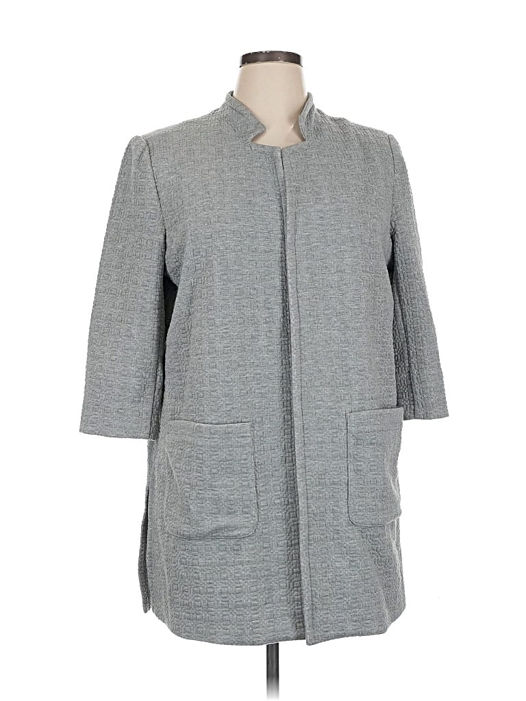Click to view more detailed imagery on our partner's website Pre-owned Roz & Ali Coat In Gray