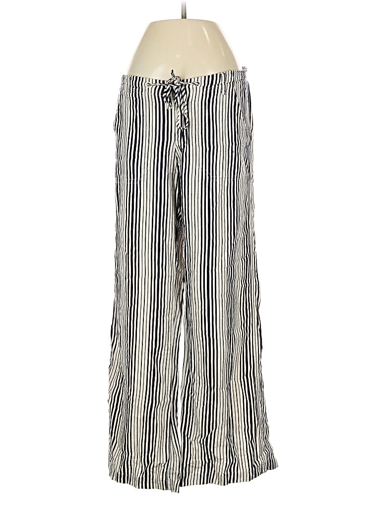 Click to view more detailed imagery on our partner's website Pre-owned Just Living Casual Pants In White