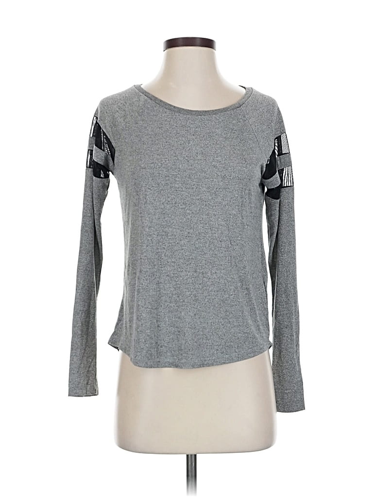 Pre-owned Divided By H&m Long Sleeve T-shirt In Gray