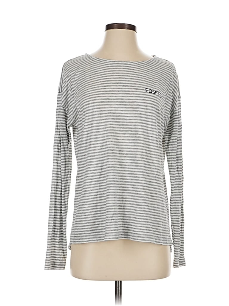 Click to view more detailed imagery on our partner's website Pre-owned Vineyard Vines Long Sleeve T-shirt In Silver