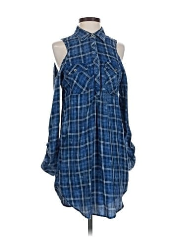 Billy T Sleeveless Button-Down Shirt (view 1)