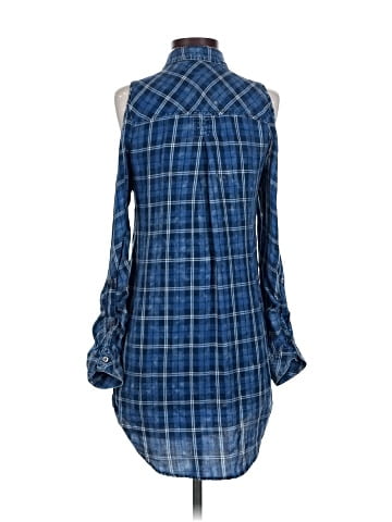 Billy T Sleeveless Button-Down Shirt (view 2)