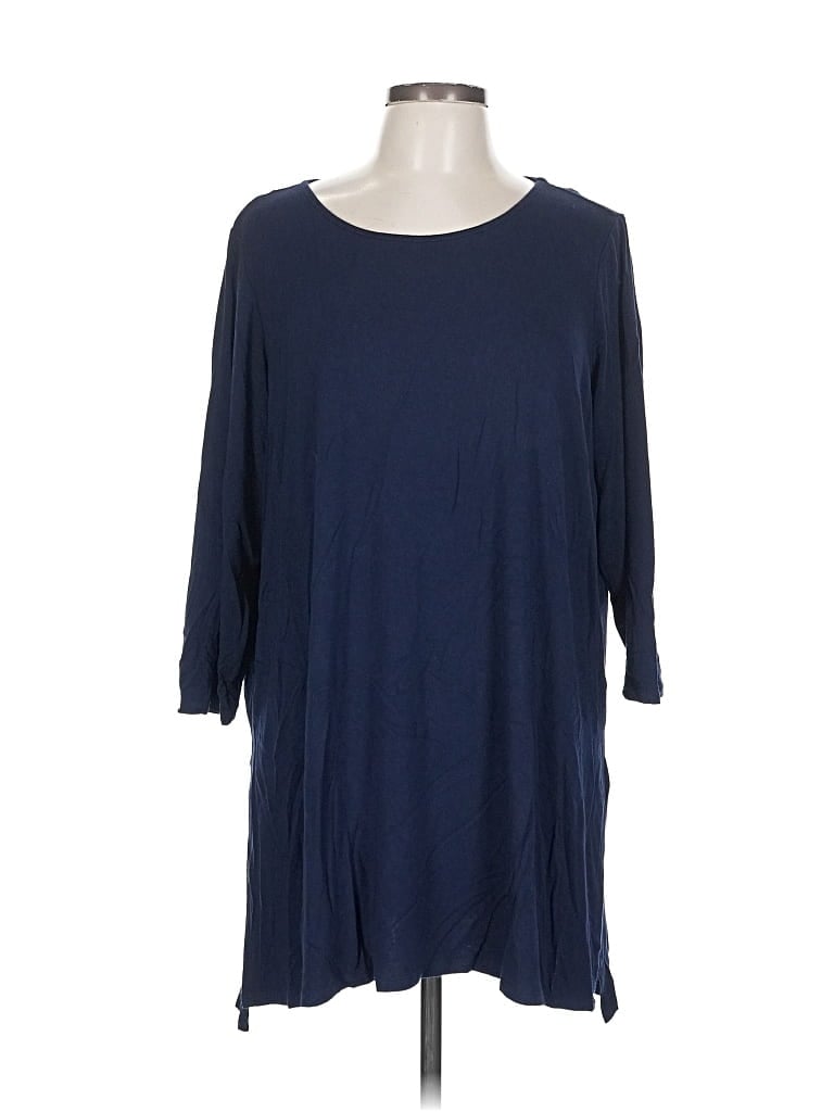 Click to view more detailed imagery on our partner's website Pre-owned Joan Vass 3/4 Sleeve Top Blue Solid Pattern Scoop Neck Tops