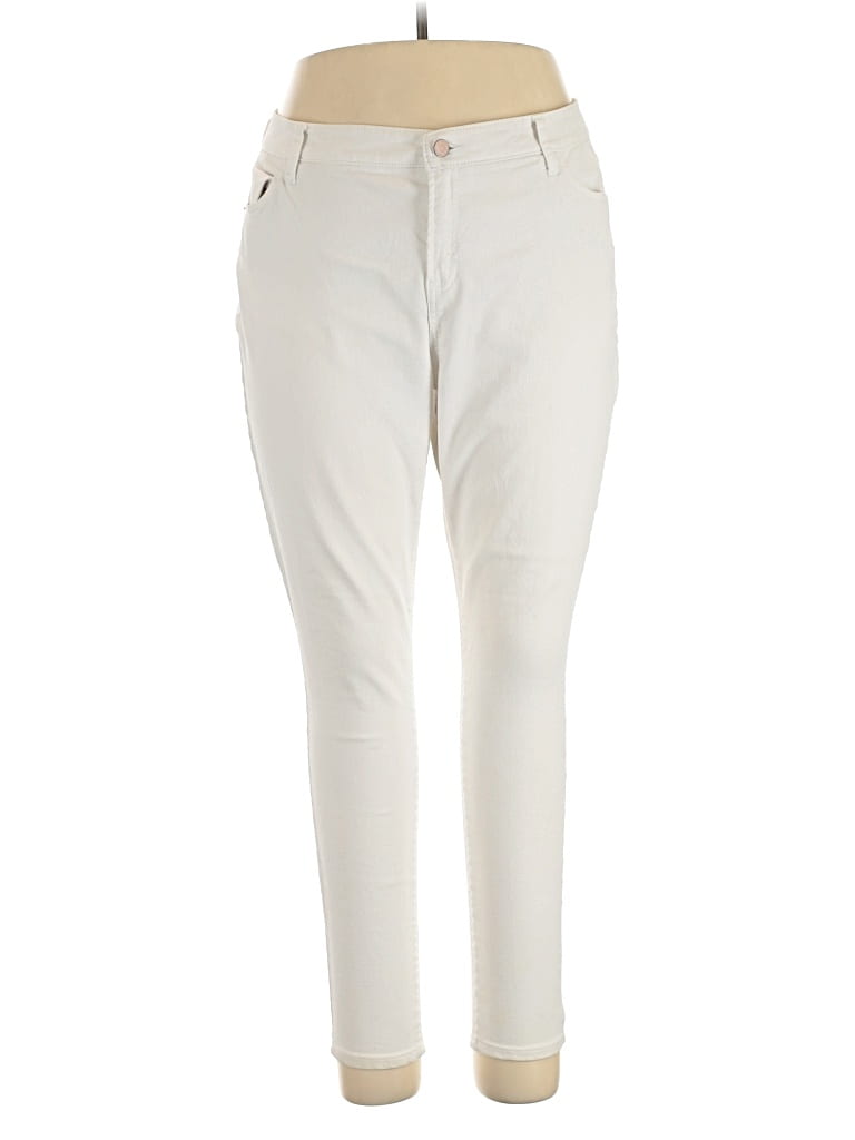 Pre-owned Old Navy Casual Pants In White