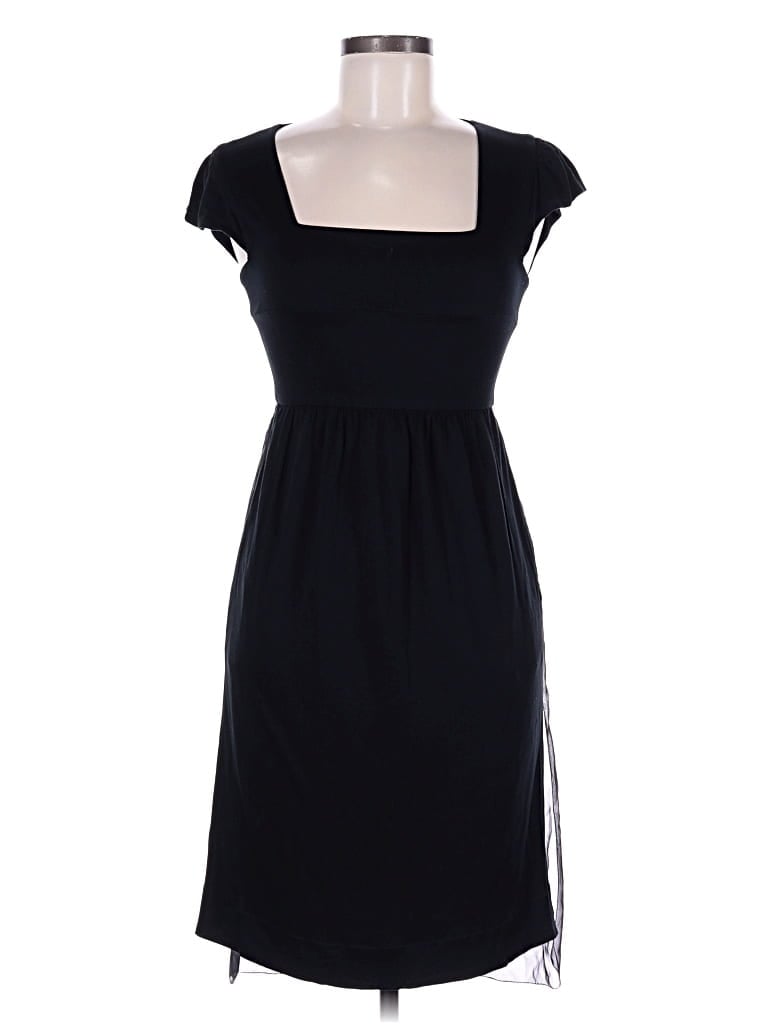 Click to view more detailed imagery on our partner's website Pre-owned Fendi Casual Dress In Black