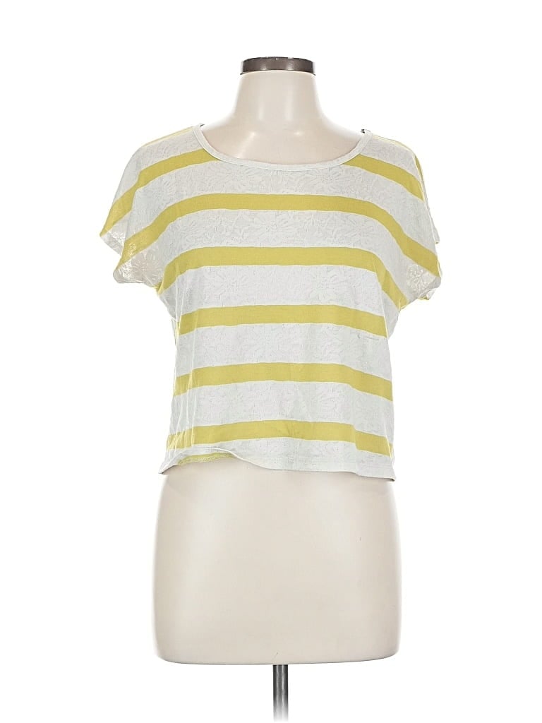 FOREVER Pre-owned Short Sleeve Top Yellow Scoop Neck Tops