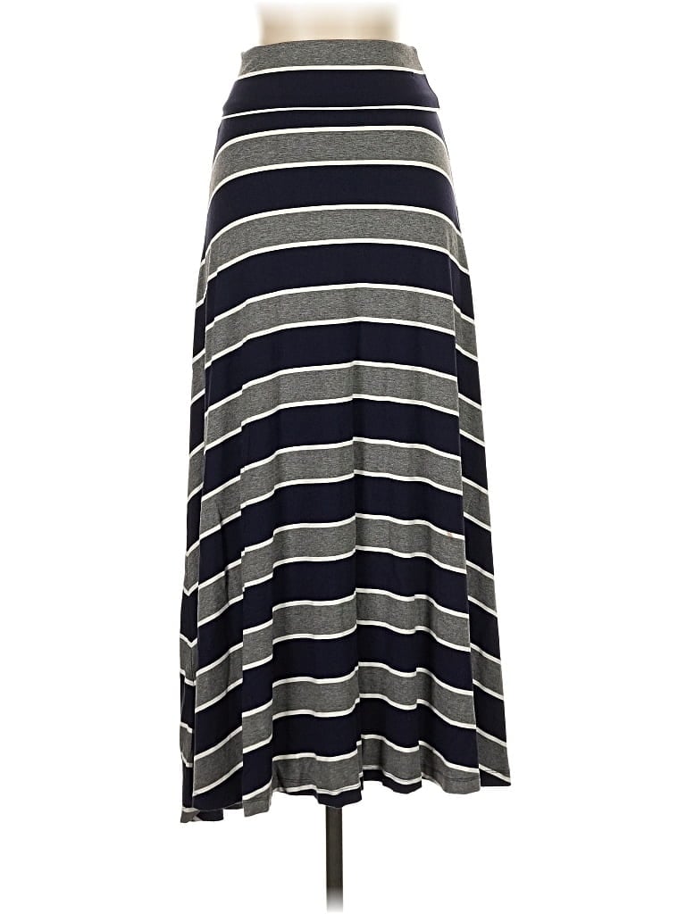 Click to view more detailed imagery on our partner's website Pre-owned Gap Casual Skirt In Gray