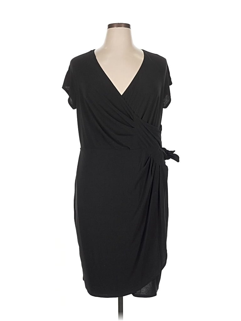Pre-owned Tiana B Cocktail Dress In Black