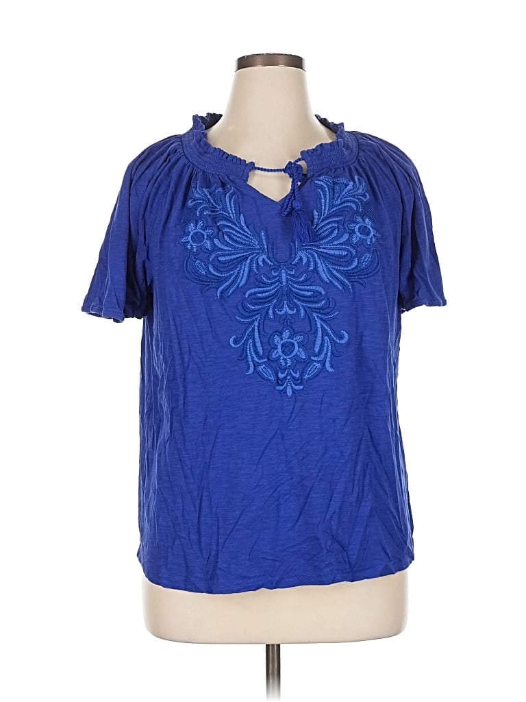 Click to view more detailed imagery on our partner's website Pre-owned Style & Co Short Sleeve Top Blue Keyhole Neckline Tops