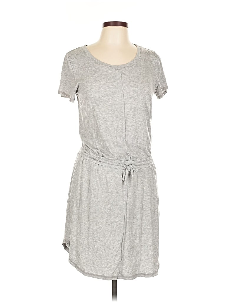 Click to view more detailed imagery on our partner's website Pre-owned Splendid Casual Dress In Gray