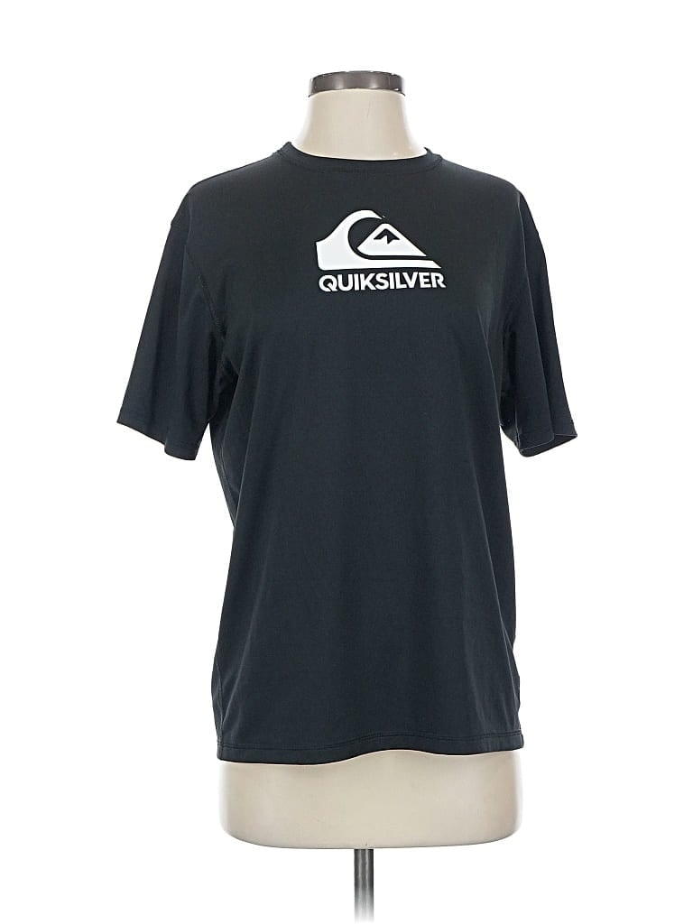 Click to view more detailed imagery on our partner's website Pre-owned Quiksilver Active T-shirt In Black