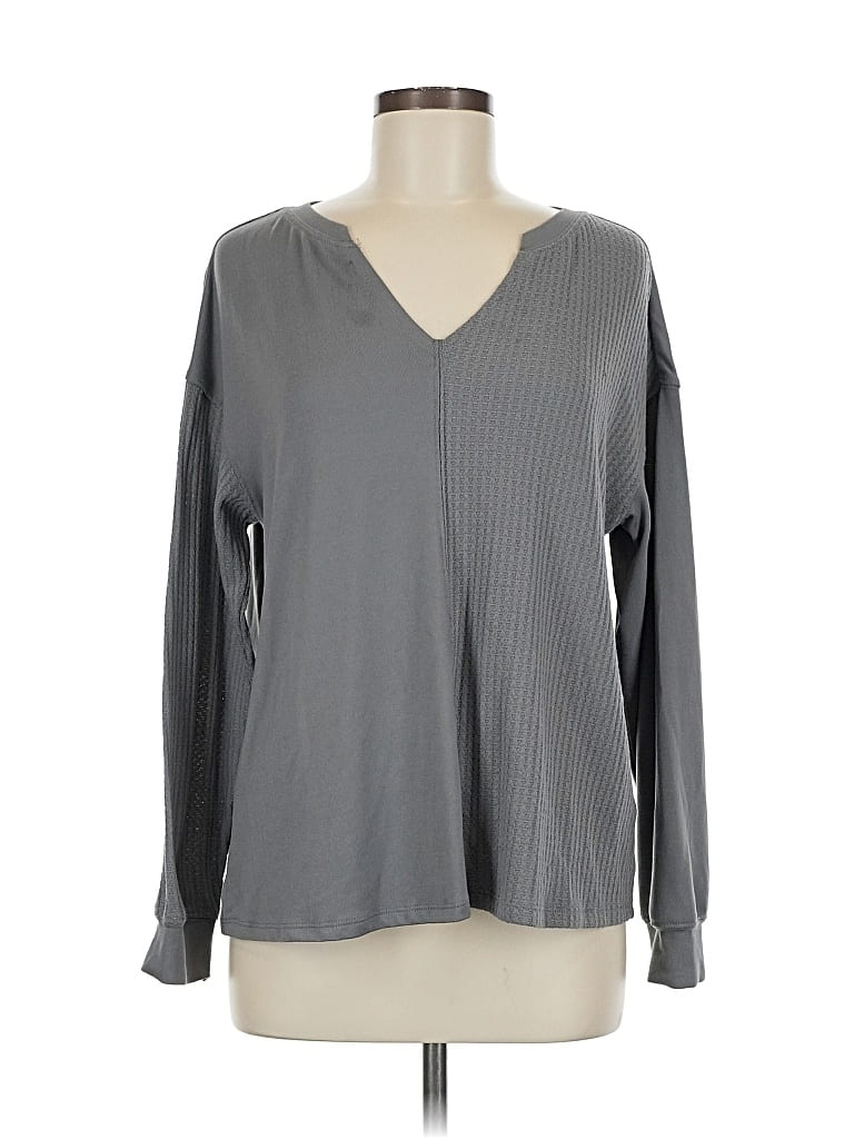 Pre-owned Maurices Long Sleeve T-shirt In Gray