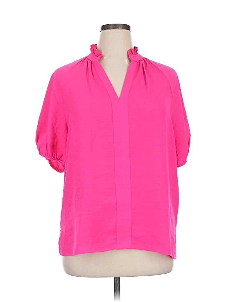 Click to view more detailed imagery on our partner's website Pre-owned Cece Short Sleeve Blouse In Pink