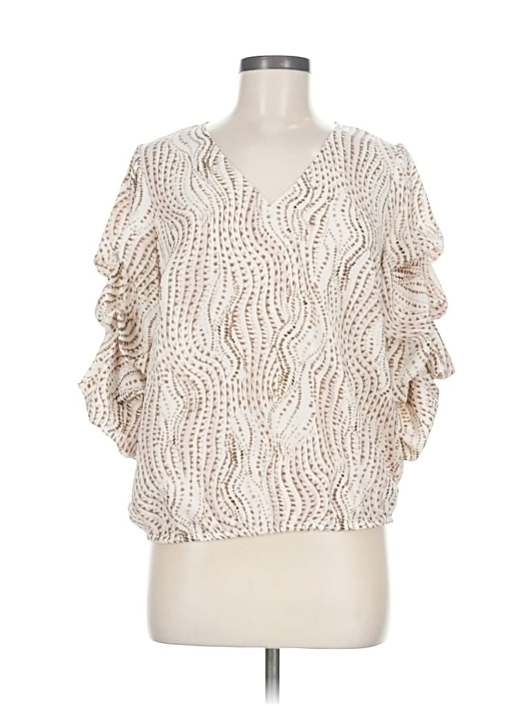 Click to view more detailed imagery on our partner's website Pre-owned Vince Camuto 3/4 Sleeve Blouse In White