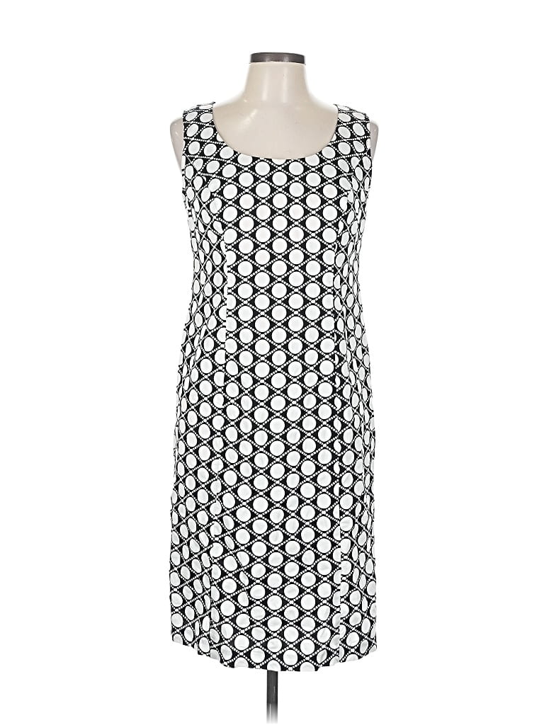 Click to view more detailed imagery on our partner's website Pre-owned Signature By Robbie Bee Casual Dress In Gray