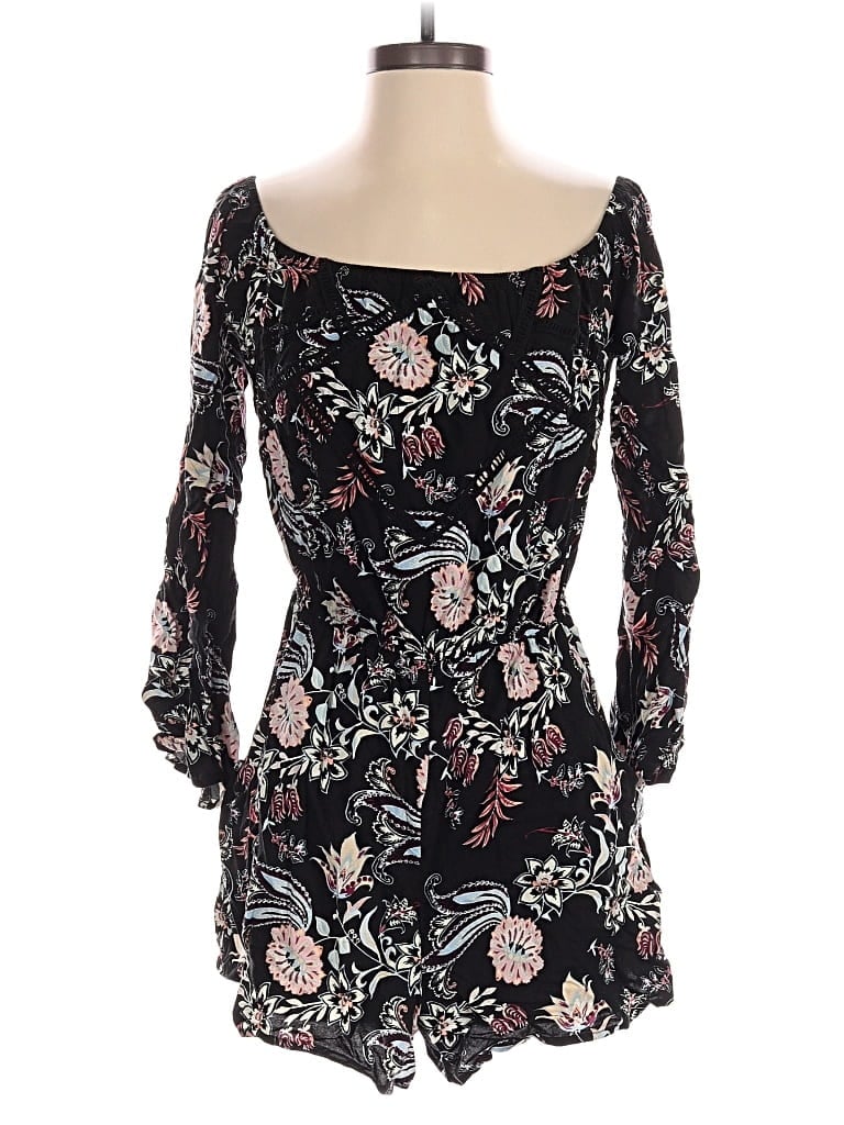 Pre-owned Xhilaration Romper In Black