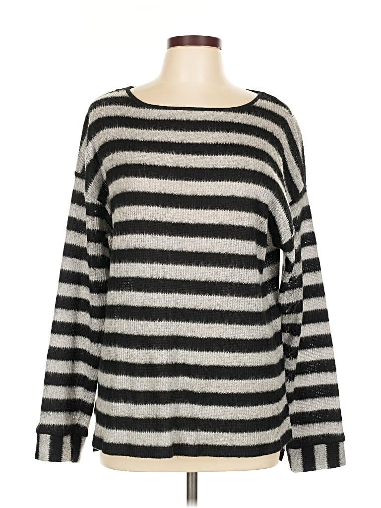 Pre-owned Vince Camuto Pullover Sweater In Silver