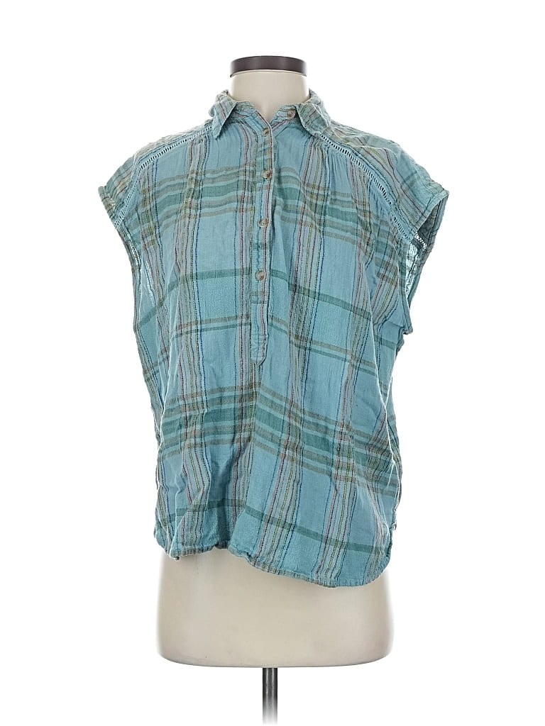 Click to view more detailed imagery on our partner's website Pre-owned Pilcro Sleeveless Button Down Shirt In Blue