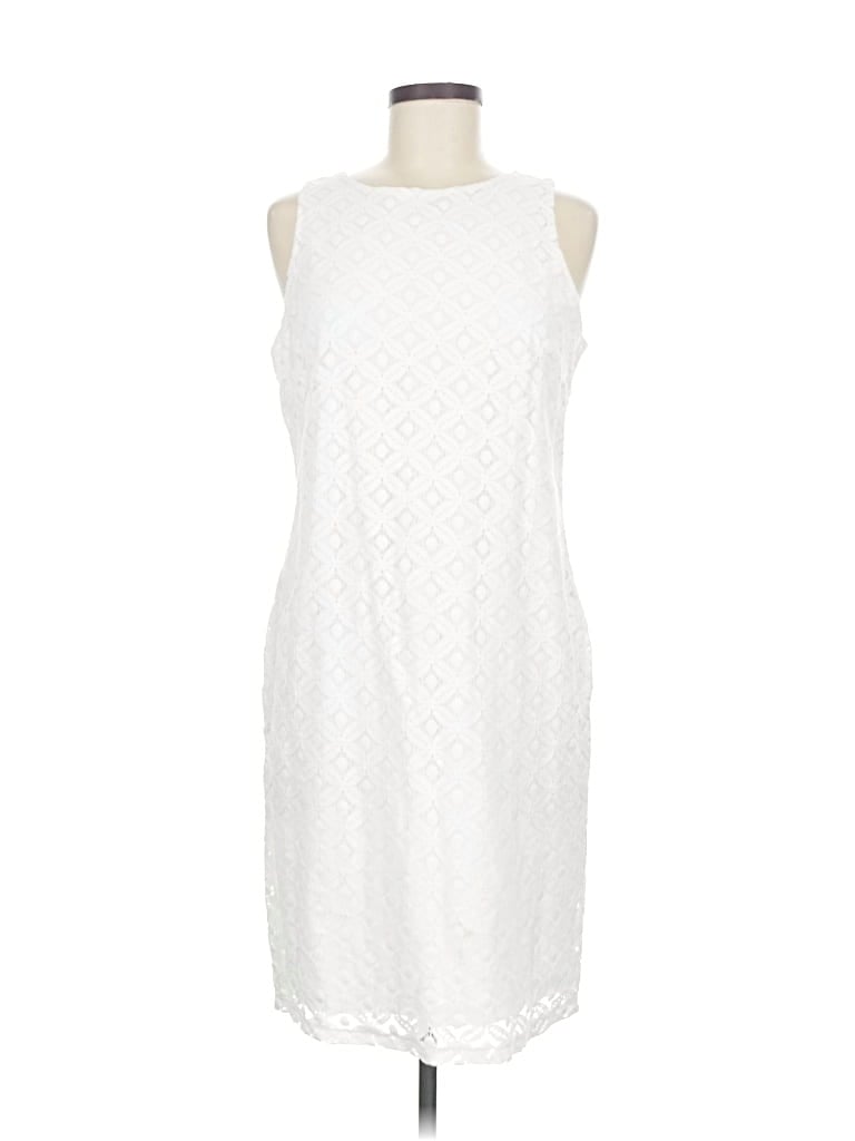 Click to view more detailed imagery on our partner's website Pre-owned Liz Claiborne Cocktail Dress In White