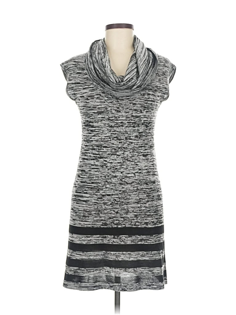 Click to view more detailed imagery on our partner's website Pre-owned Candies Candie's Casual Dress In Gray