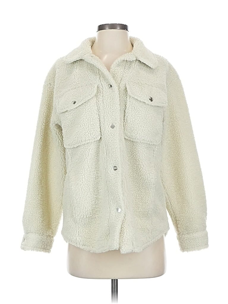 Pre-owned Divided By H&m Faux Fur Jacket In White